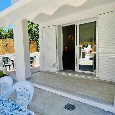 Le Case Di Helga Budoni Exterior photo