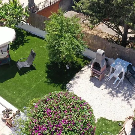 Le Case Di Helga Budoni Exterior photo